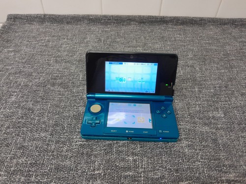 Nintendo 3ds handheld console - nintendo,